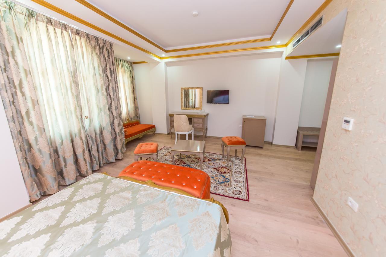 Hotel Belagrita เบราท ภายนอก รูปภาพ