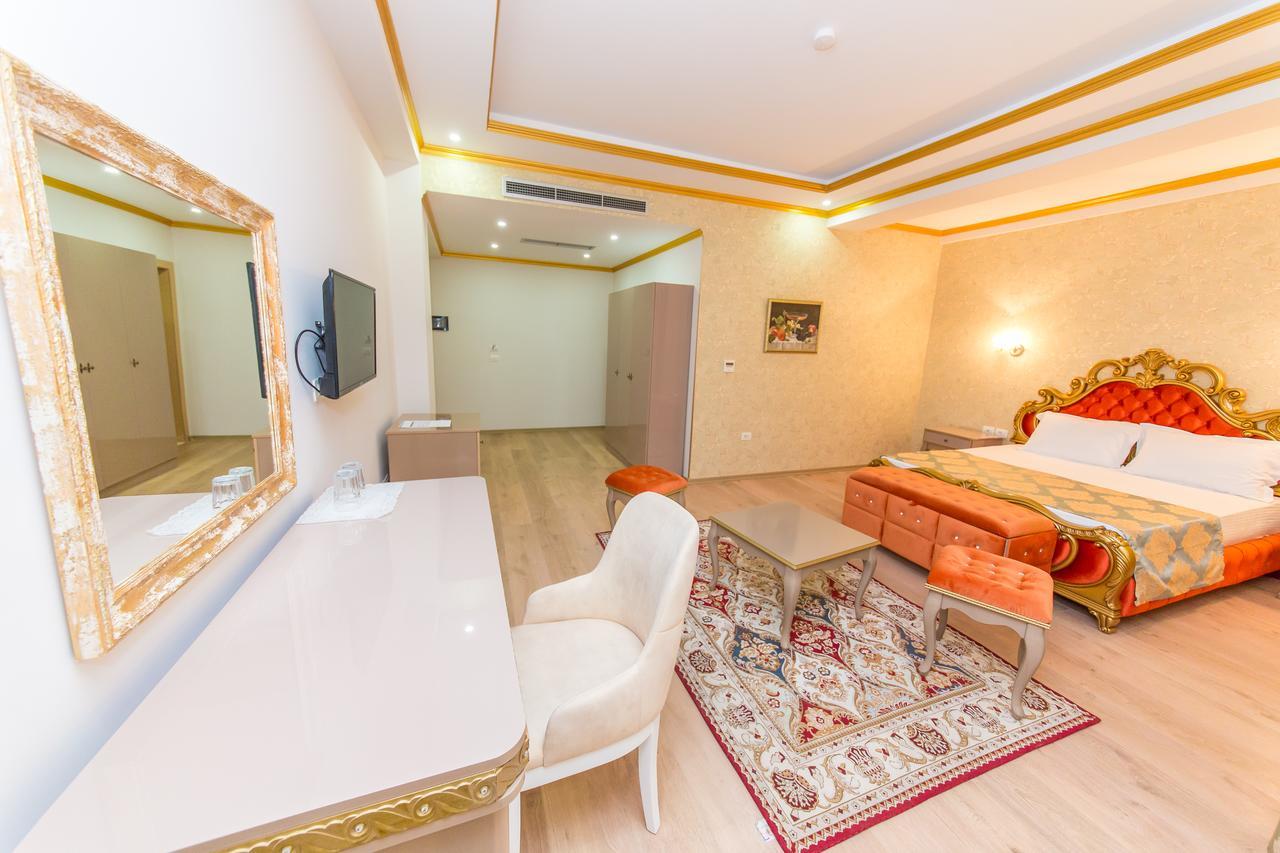 Hotel Belagrita เบราท ภายนอก รูปภาพ