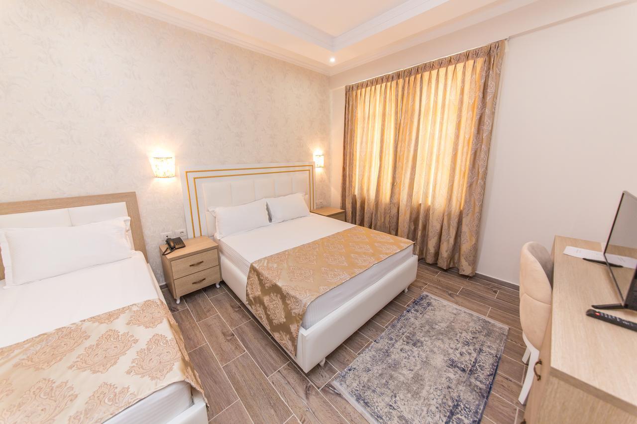 Hotel Belagrita เบราท ภายนอก รูปภาพ